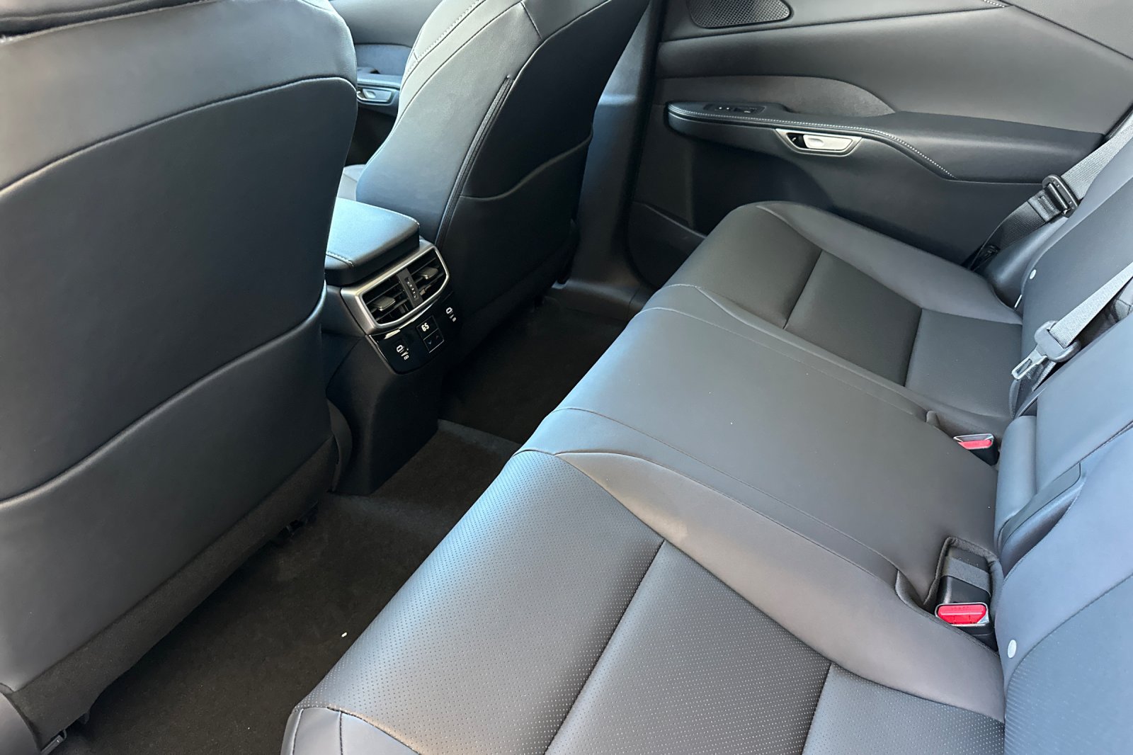 New 2026 Lexus RX 350h w/ Convenience Package AWD/4WD image 12
