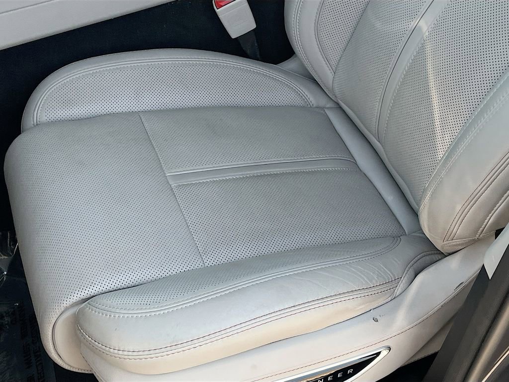 Used 2023 Jeep Grand Wagoneer 4WD image 20