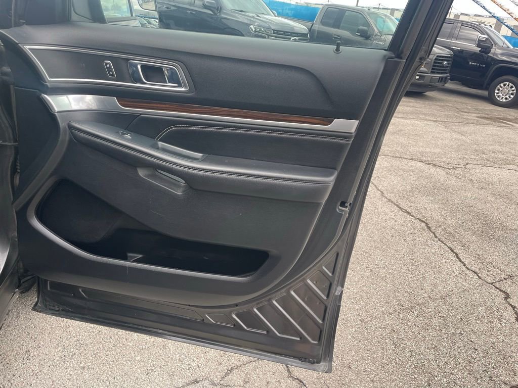Used 2016 Ford Explorer Limited AWD/4WD image 19