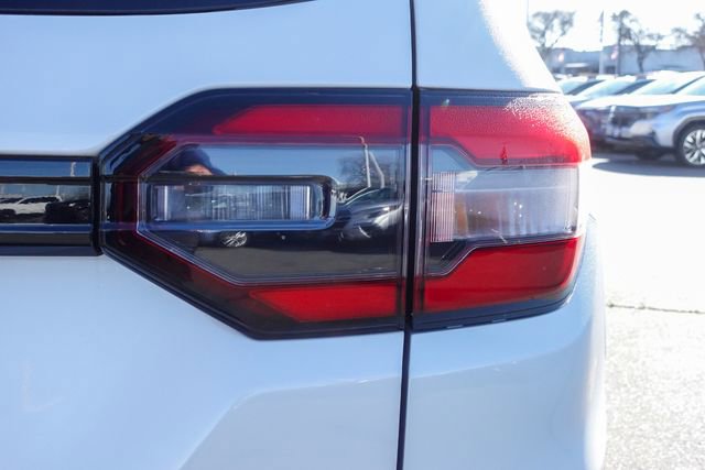 Used 2024 Honda Pilot Touring image 7