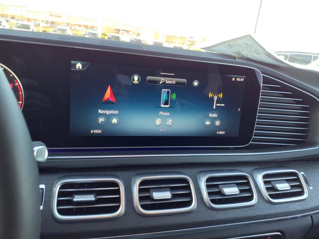 Used 2025 Mercedes-Benz GLS 450 4MATIC image 19