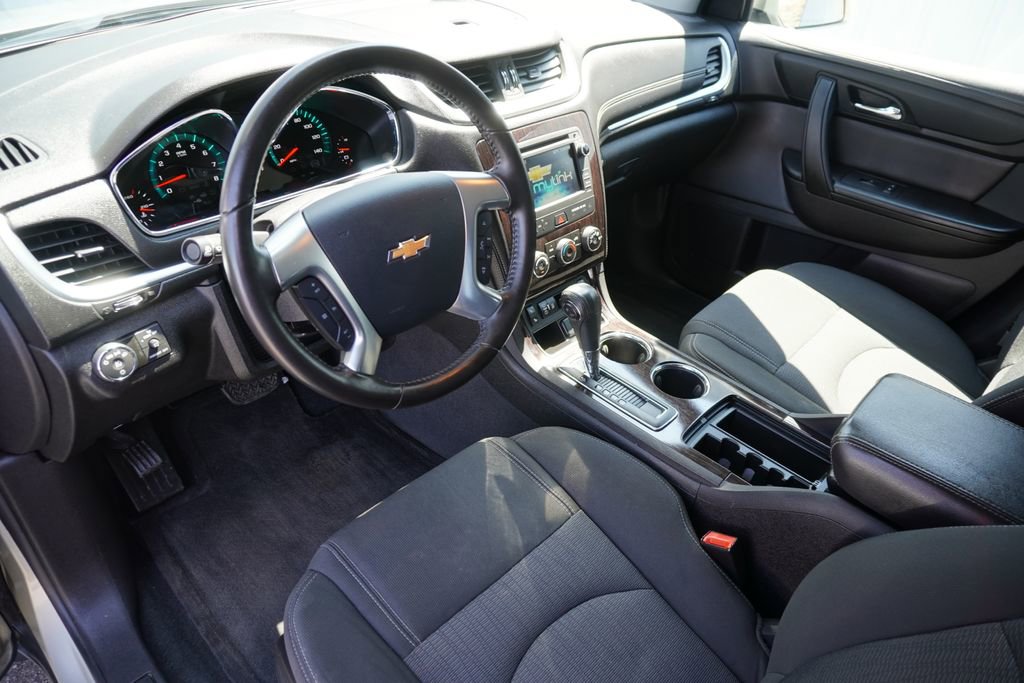 Used 2016 Chevrolet Traverse LT w/ Style and Technology Package AWD/4WD image 11