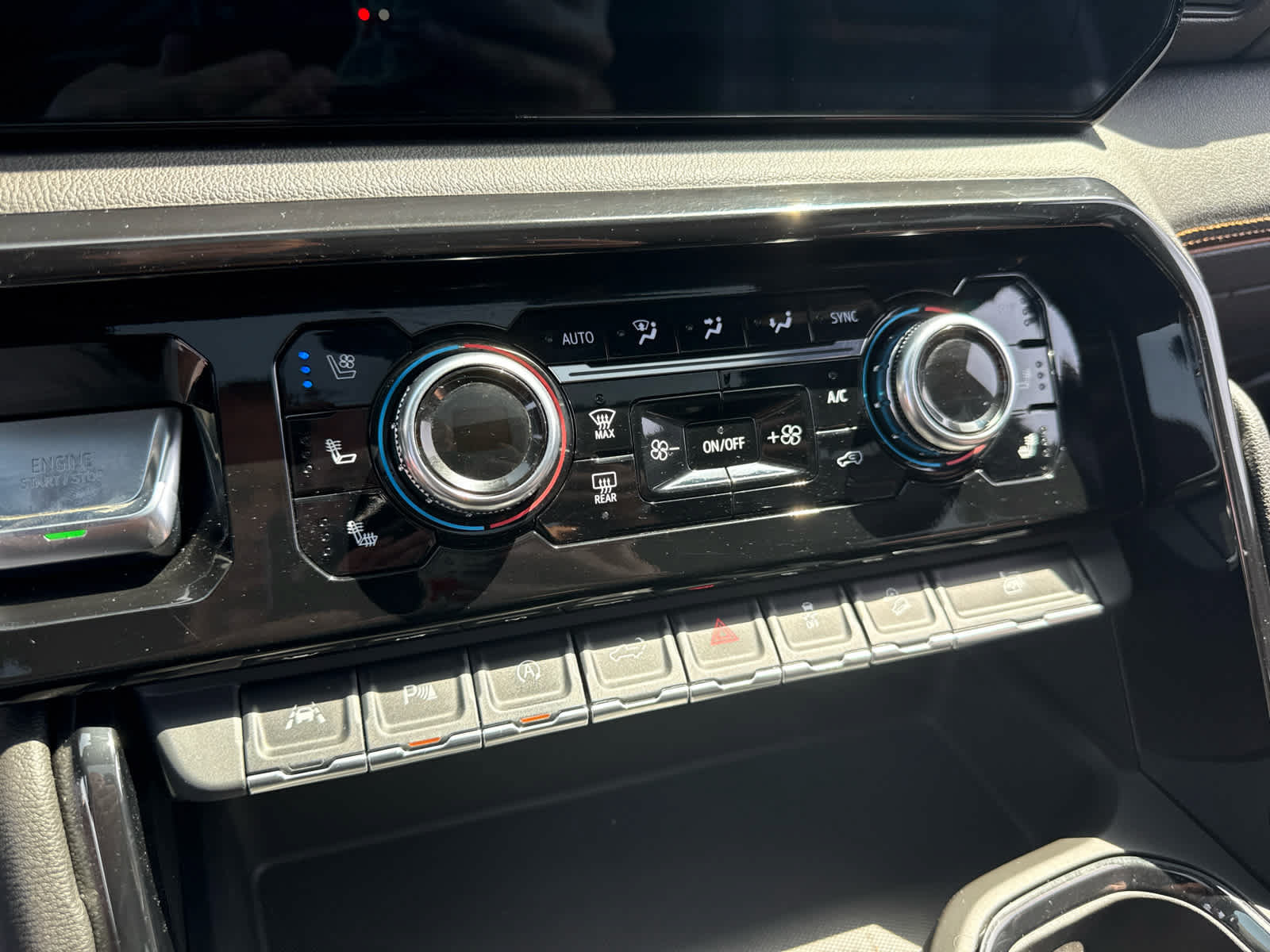Certified 2022 GMC Sierra 1500 AT4 w/ AT4 Premium Package AWD/4WD image 25