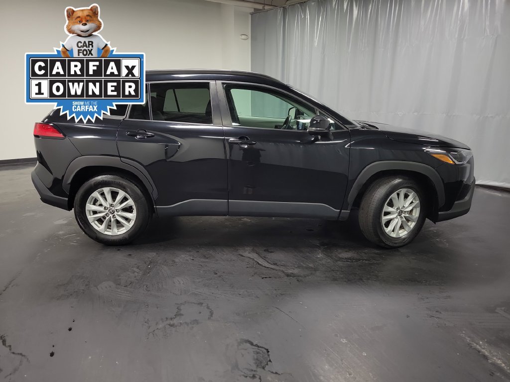 Used 2023 Toyota Corolla Cross LE w/ Moonroof Package AWD/4WD image 9