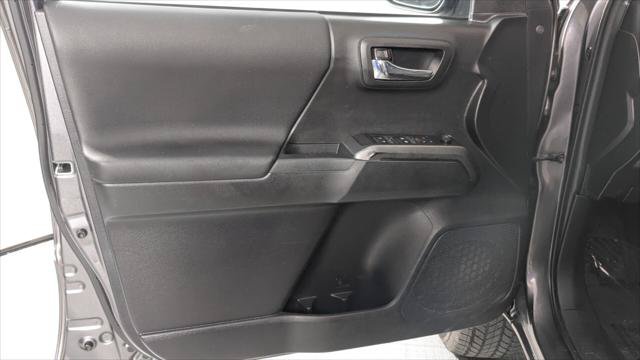 Used 2019 Toyota Tacoma TRD Sport RWD image 13