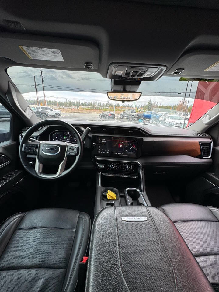 Used 2024 GMC Sierra 3500 Denali w/ Technology Package image 26