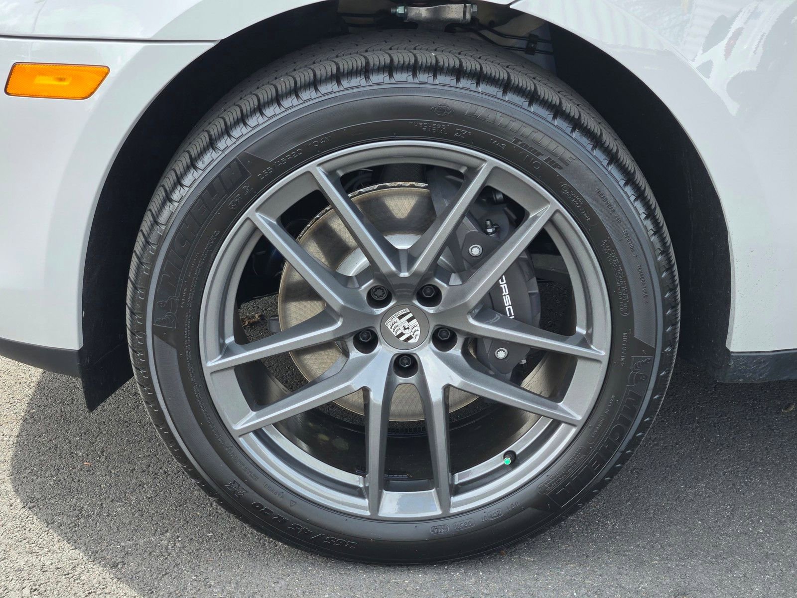 New 2026 Porsche Macan Turbo AWD/4WD image 11