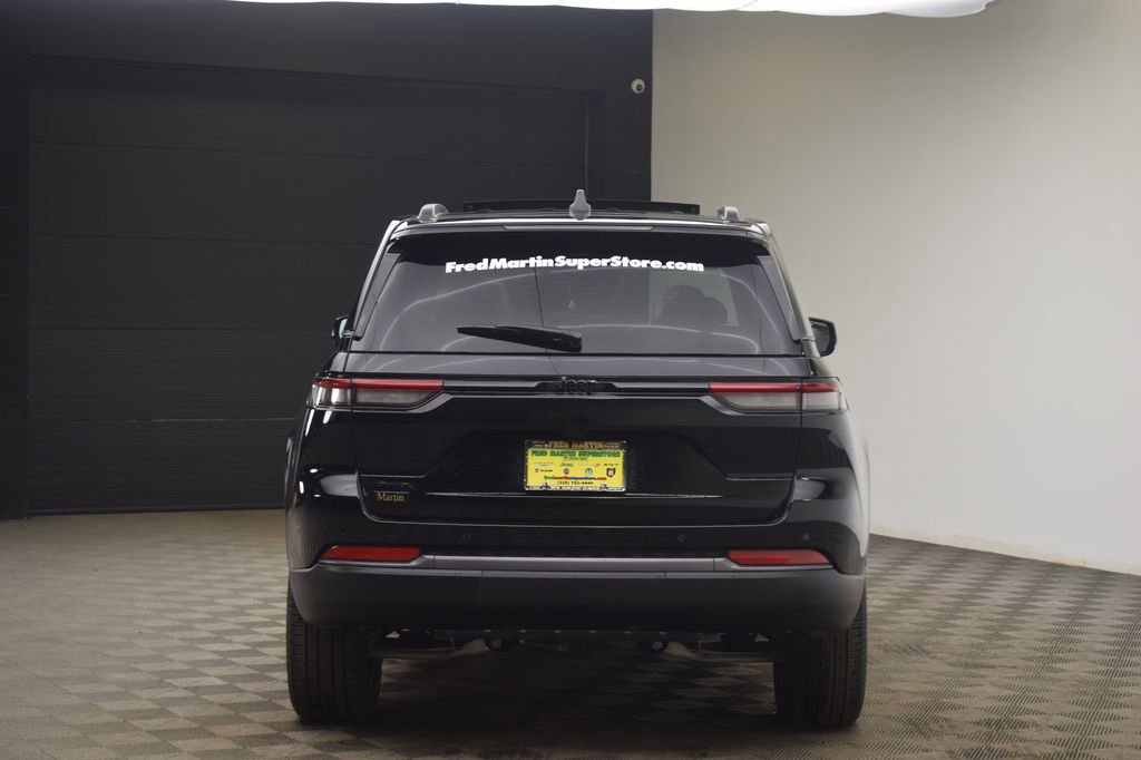 New 2026 Jeep Grand Cherokee Limited image 11