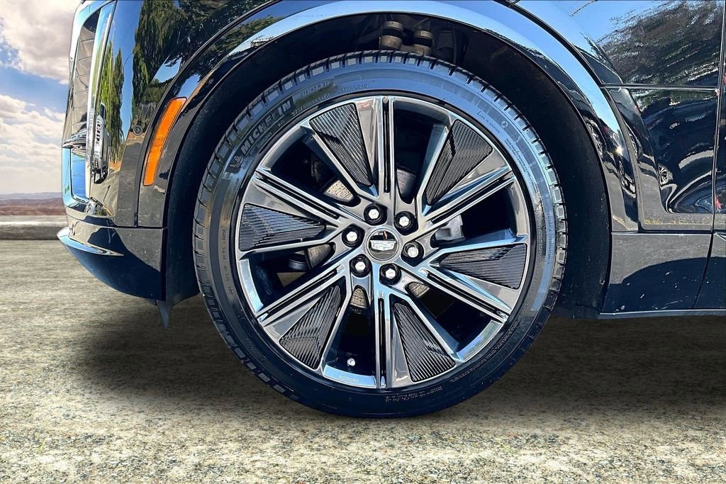 Certified 2024 Cadillac Lyriq Sport AWD/4WD image 34