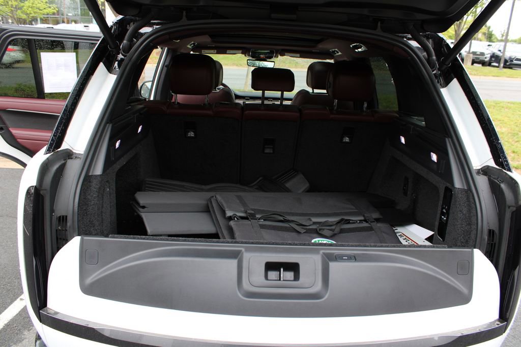 Used 2024 Land Rover Range Rover SE AWD/4WD image 14