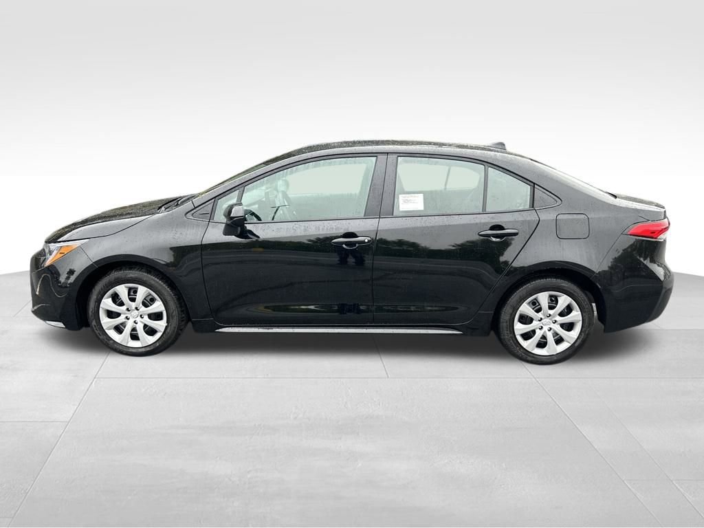 New 2026 Toyota Corolla LE image 2