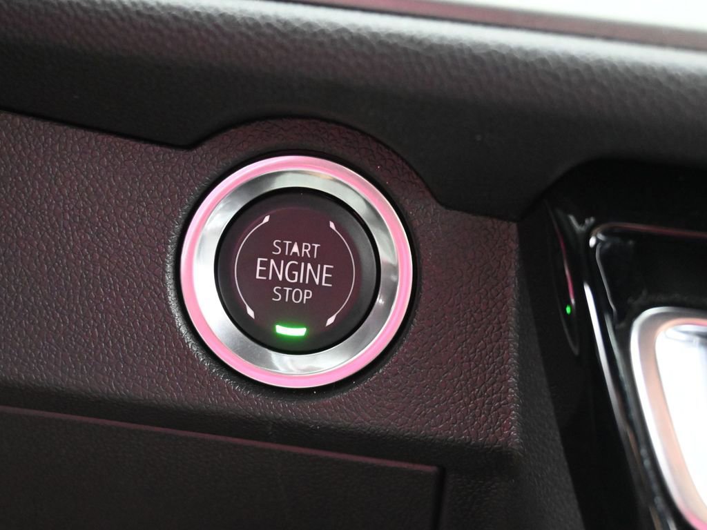 Used 2024 Chevrolet Traverse LS image 34