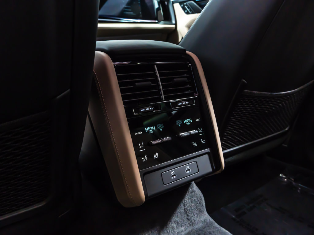 New 2026 Porsche Cayenne Electric AWD/4WD image 29