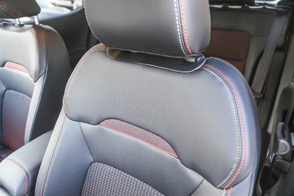 New 2026 Nissan Kicks SR w/ Illumination Package FWD image 26