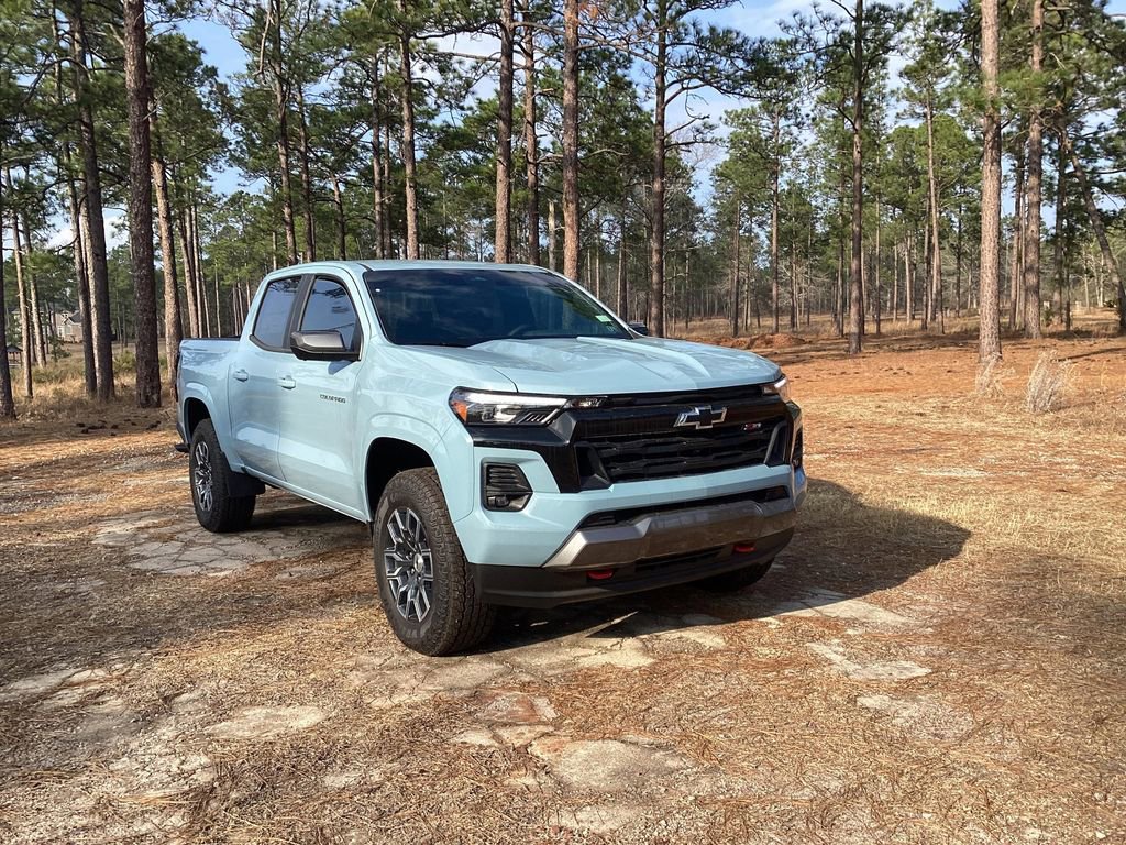 New 2025 Chevrolet Colorado Z71 w/ Technology Package AWD/4WD image 7