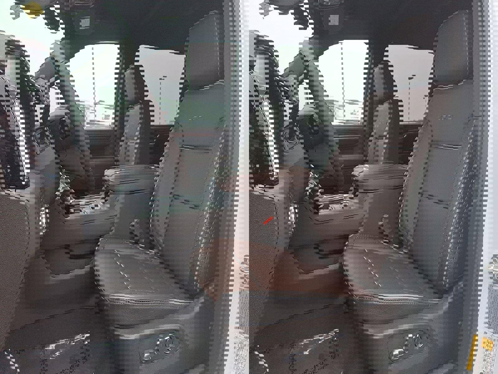 New 2026 GMC Sierra 2500 Denali w/ Denali Reserve Package image 7