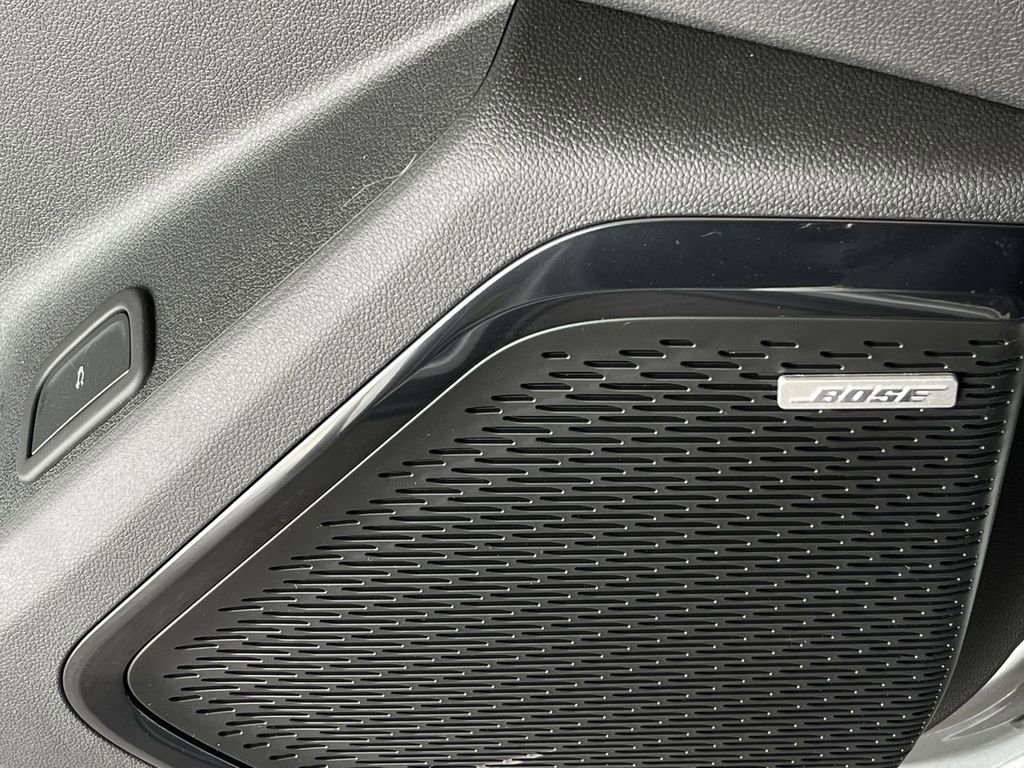 New 2026 GMC Acadia AT4 w/ Luxury Package image 24