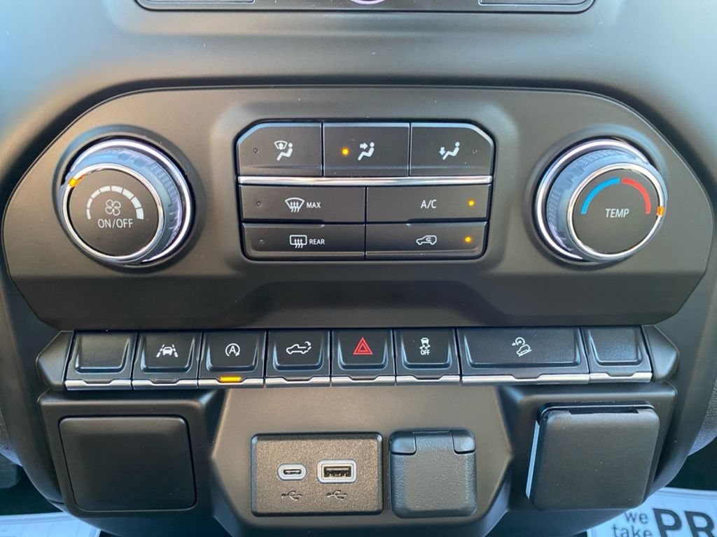 Used 2025 Chevrolet Silverado 1500 Custom Trail Boss w/ LPO, Dark Essentials Package AWD/4WD image 22