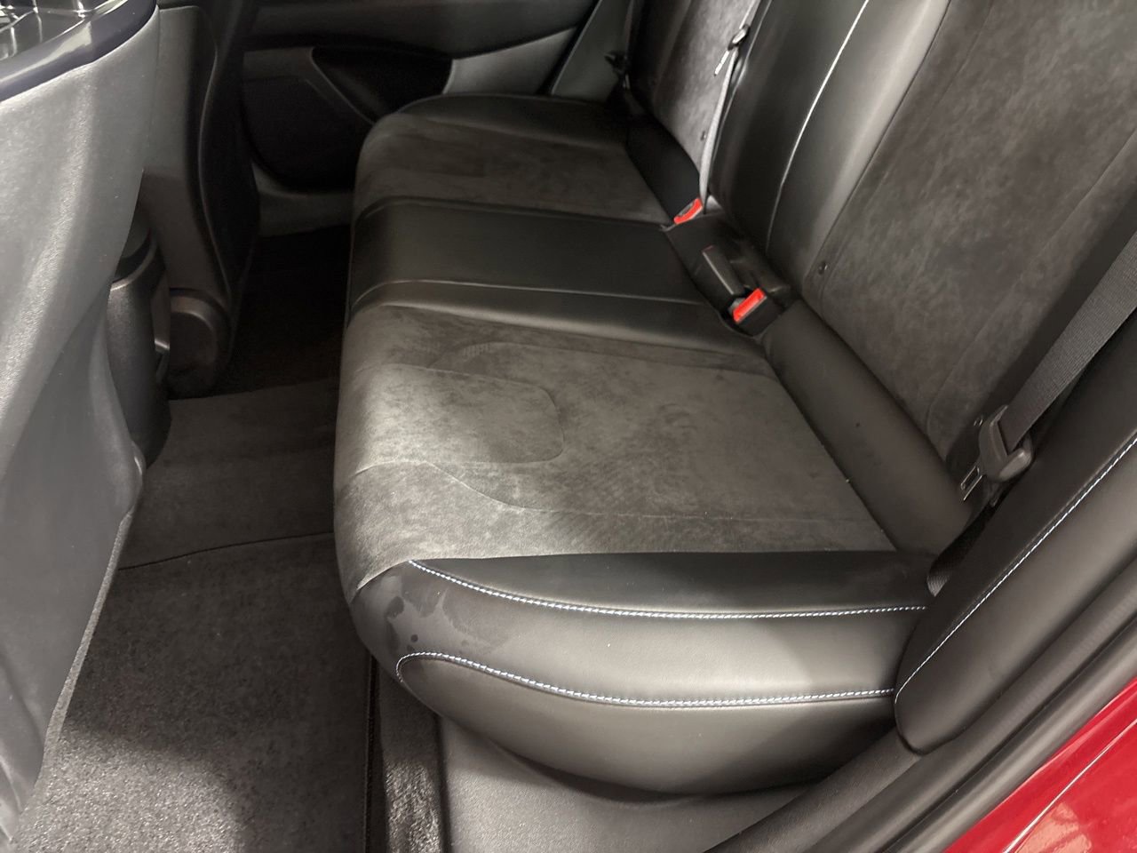 Used 2025 Hyundai Elantra N image 25