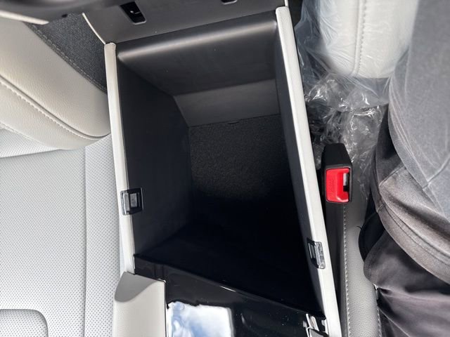 New 2026 Hyundai Elantra Limited w/ Cargo Package FWD image 27