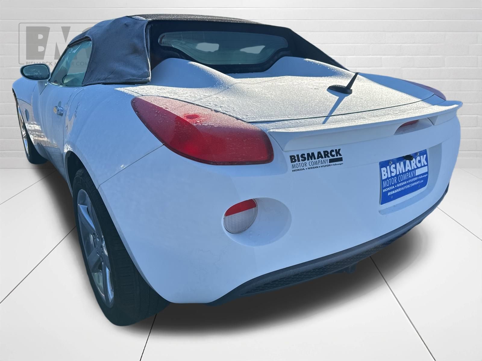 Used 2008 Pontiac Solstice Convertible w/ Premium Package image 4