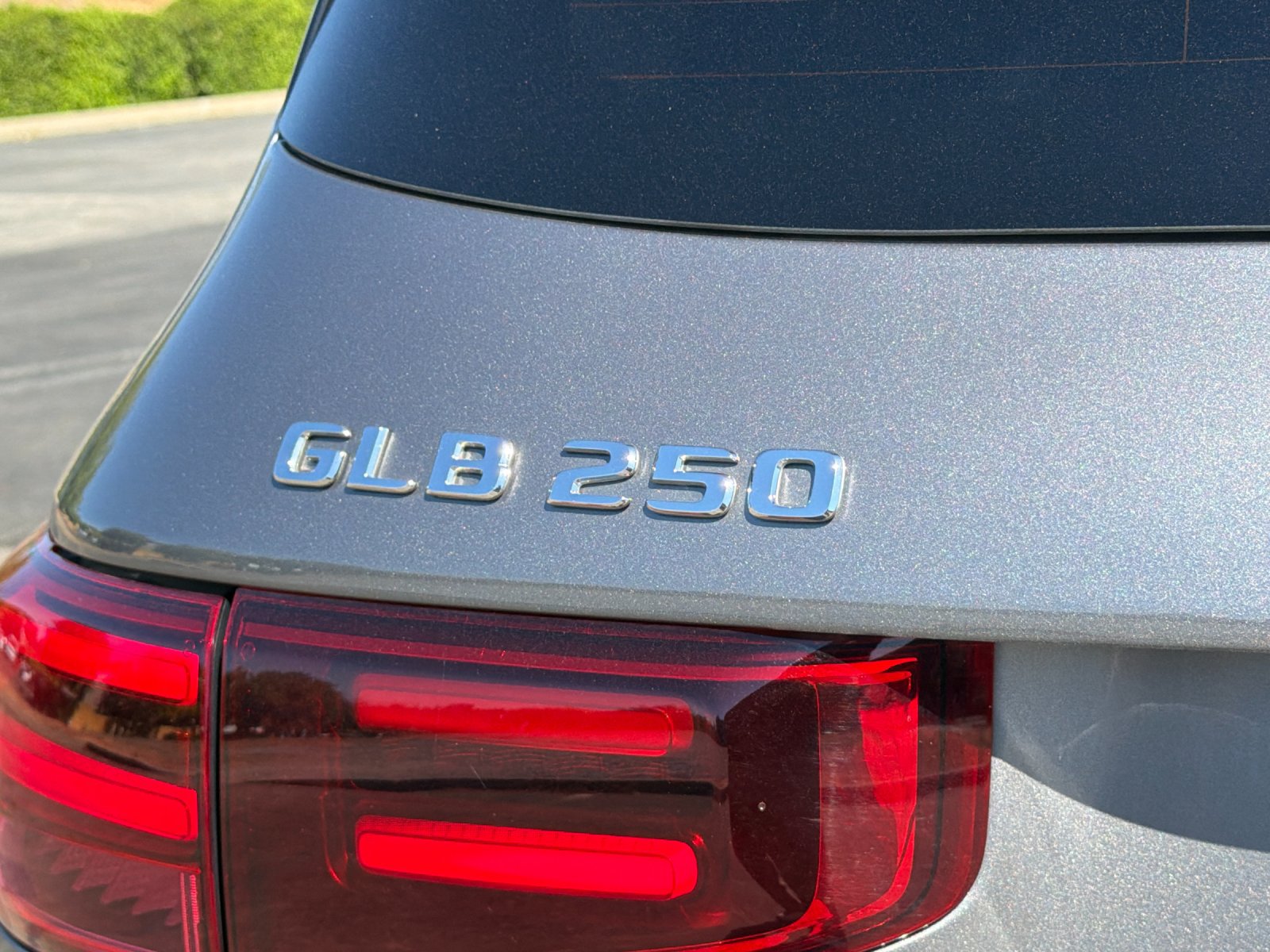 Used 2026 Mercedes-Benz GLB 250 4MATIC image 25