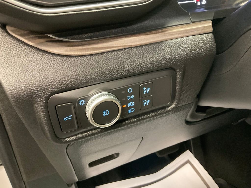 Used 2021 Ford Explorer Limited w/ Equipment Group 301A image 10