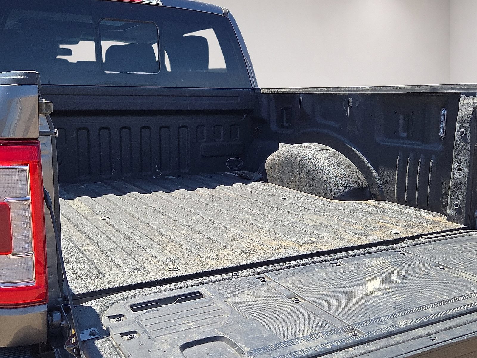 Used 2023 Ford F150 Lariat w/ Equipment Group 502A High AWD/4WD image 14