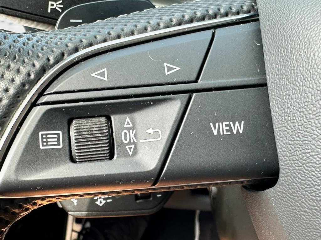 Used 2022 Audi SQ8 Prestige AWD/4WD image 21