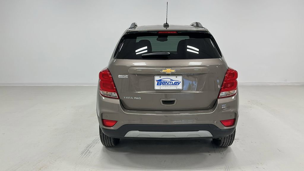 Used 2022 Chevrolet Trax LT w/ Premium Seat Package image 4