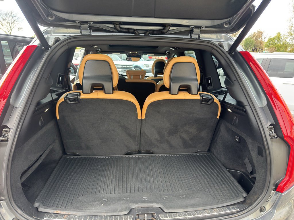 Used 2018 Volvo XC90 T6 Momentum w/ Convenience Package image 23