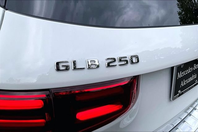 Used 2026 Mercedes-Benz GLB 250 4MATIC image 8