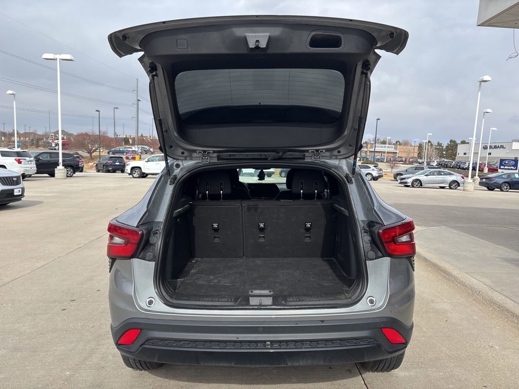 Used 2024 Chevrolet Trax RS w/ Driver Confidence Package image 33