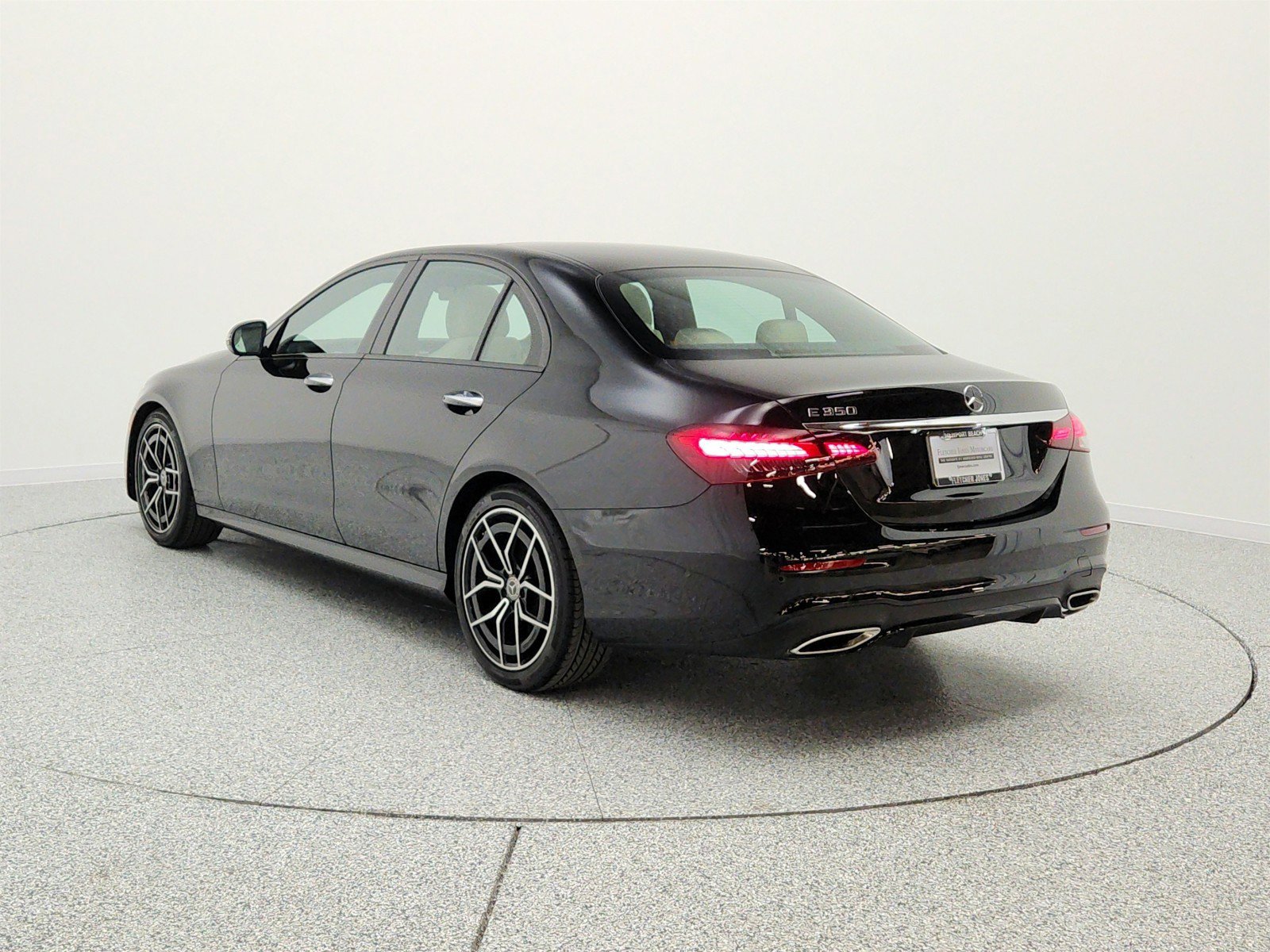 Used 2022 Mercedes-Benz E 350 Sedan image 7