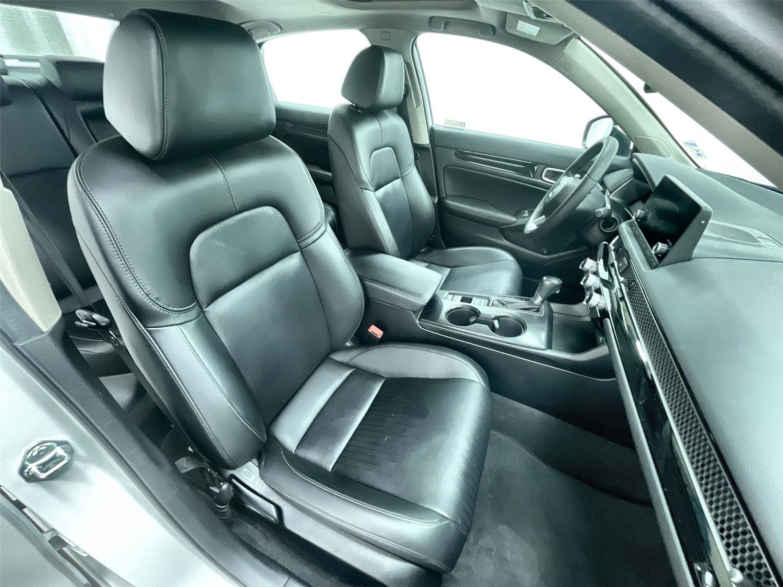 Used 2024 Honda Civic EX-L image 29