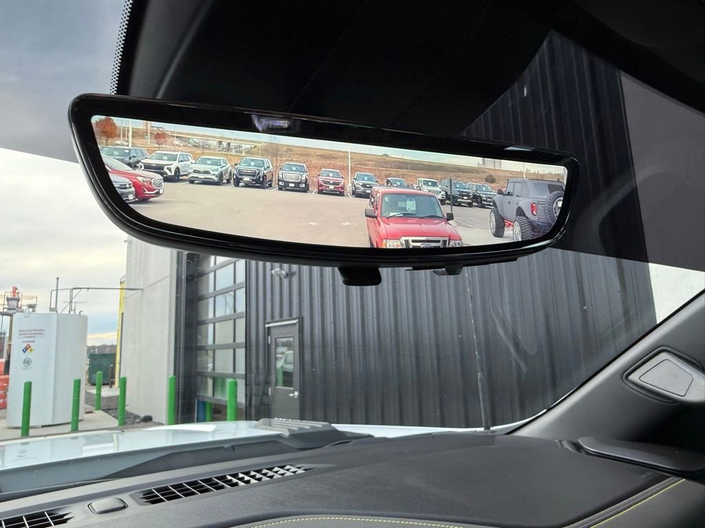 Used 2025 Chevrolet Silverado 2500 ZR2 w/ Technology Package image 32