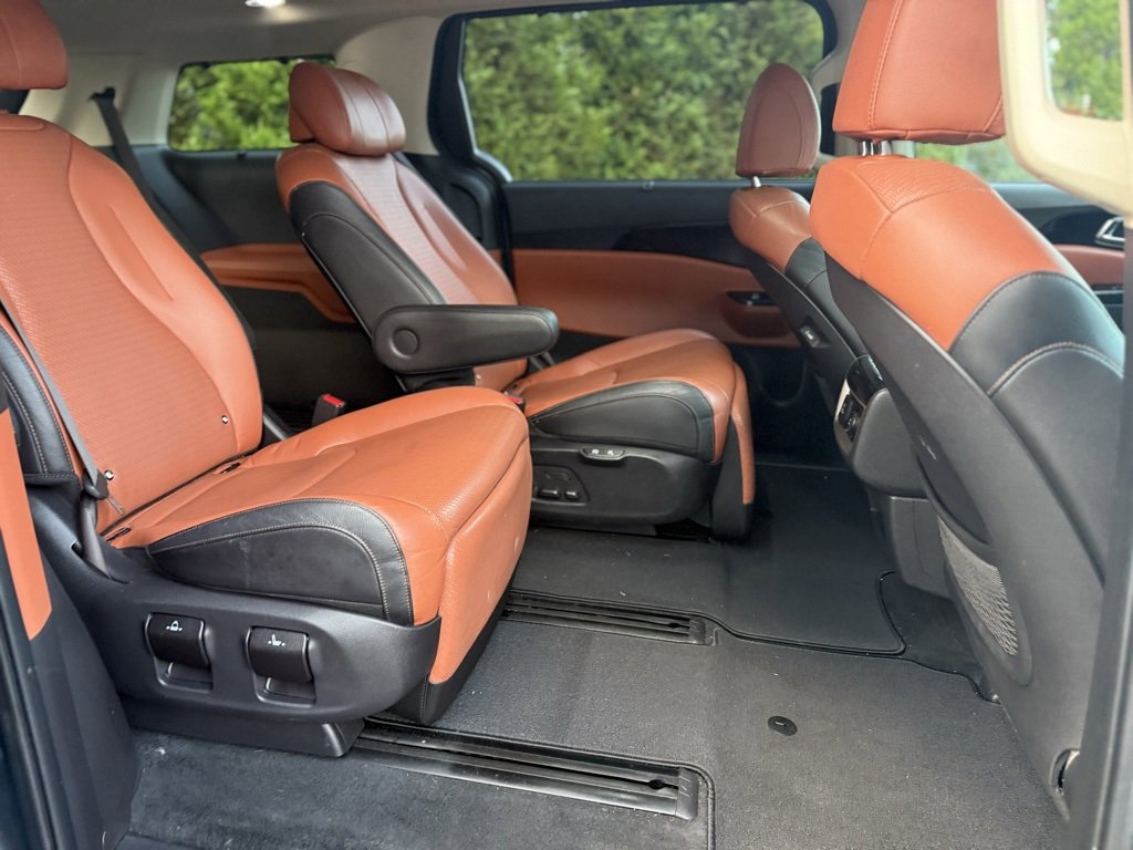 Used 2022 Kia Carnival SX Prestige image 22