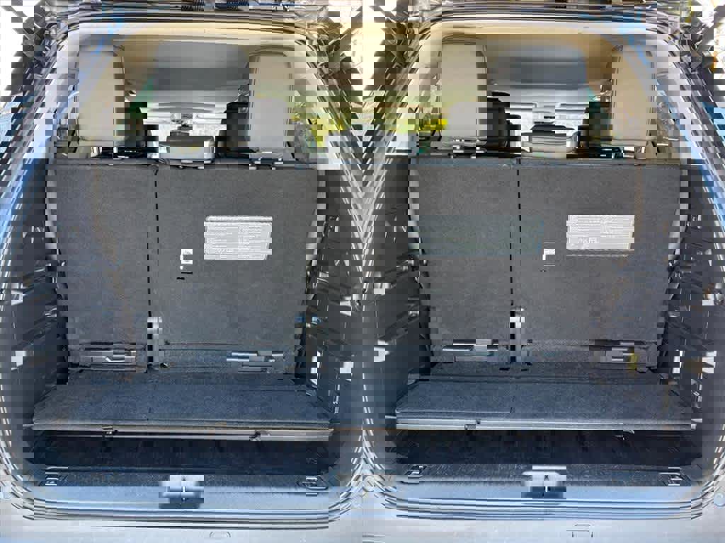 Used 2023 Toyota Sequoia Limited image 28