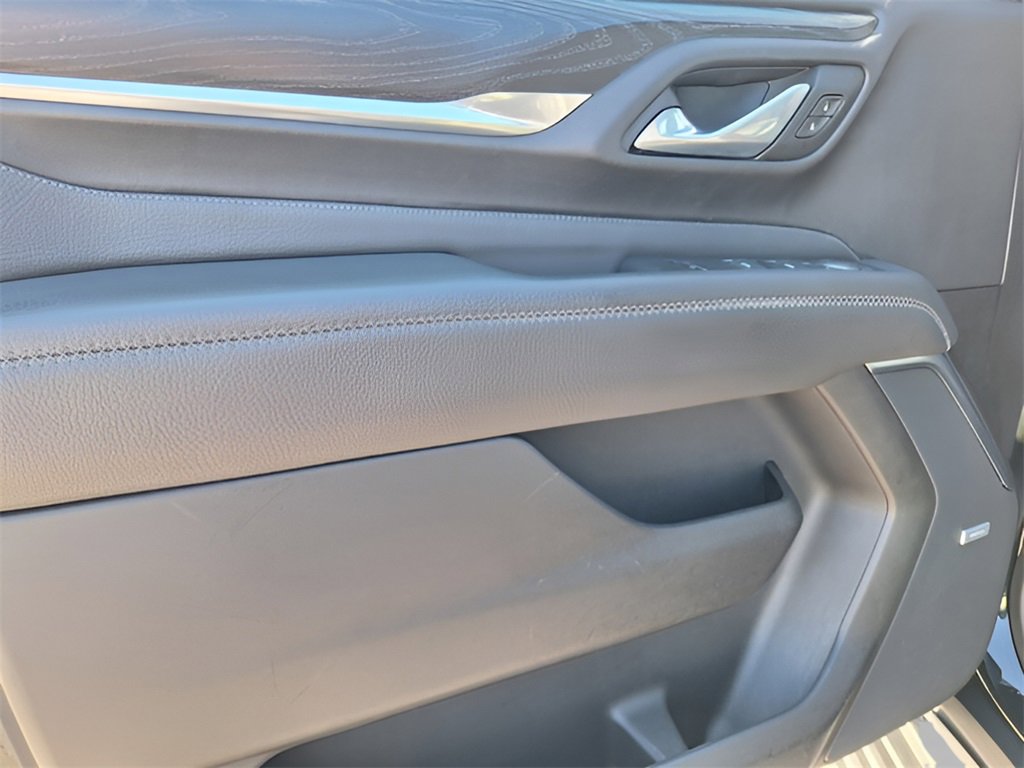 Used 2021 GMC Yukon Denali w/ Denali Ultimate Package image 37