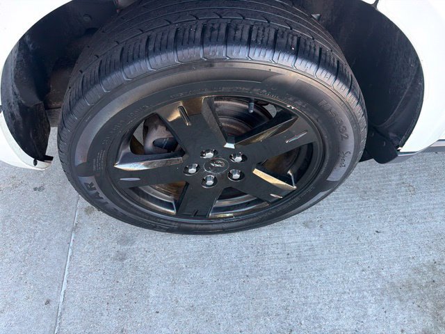Used 2018 Dodge Journey SE AWD/4WD image 2