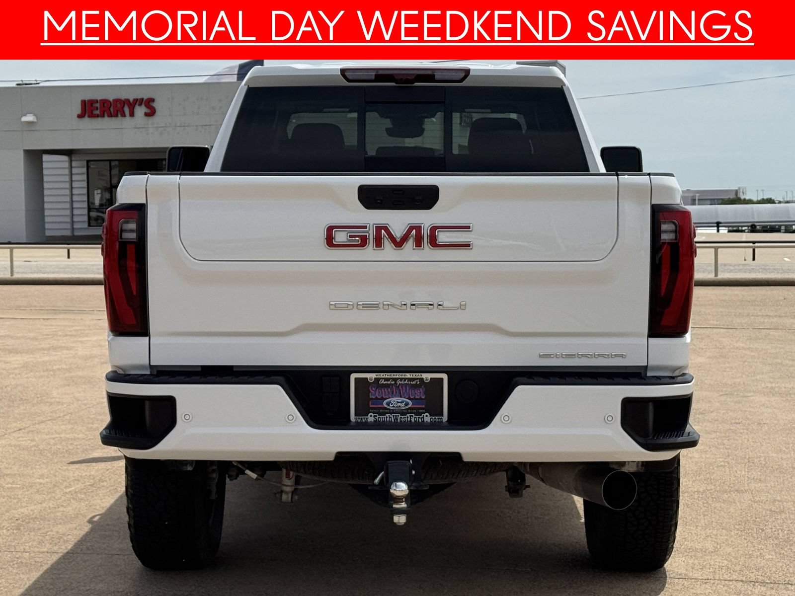 Used 2025 GMC Sierra 2500 Denali w/ Denali Reserve Package AWD/4WD image 5