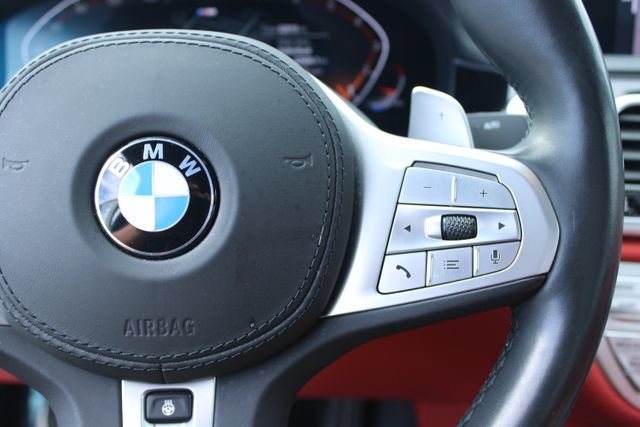 Used 2022 BMW 750i xDrive w/ M Sport Package AWD/4WD image 22