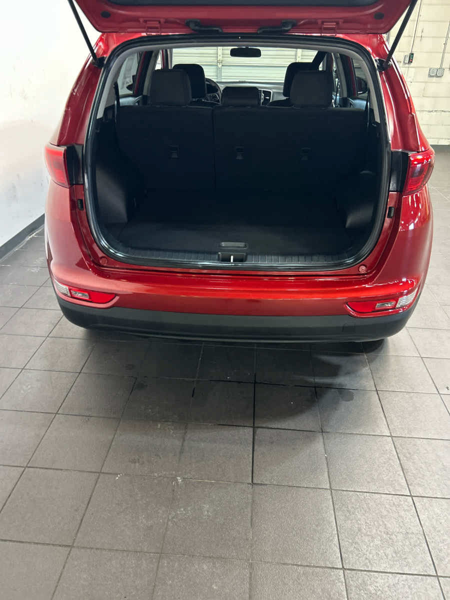 Used 2019 Kia Sportage LX AWD/4WD image 10