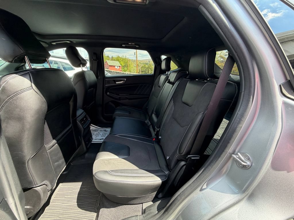 Used 2024 Ford Edge ST w/ Equipment Group 401A AWD/4WD image 10