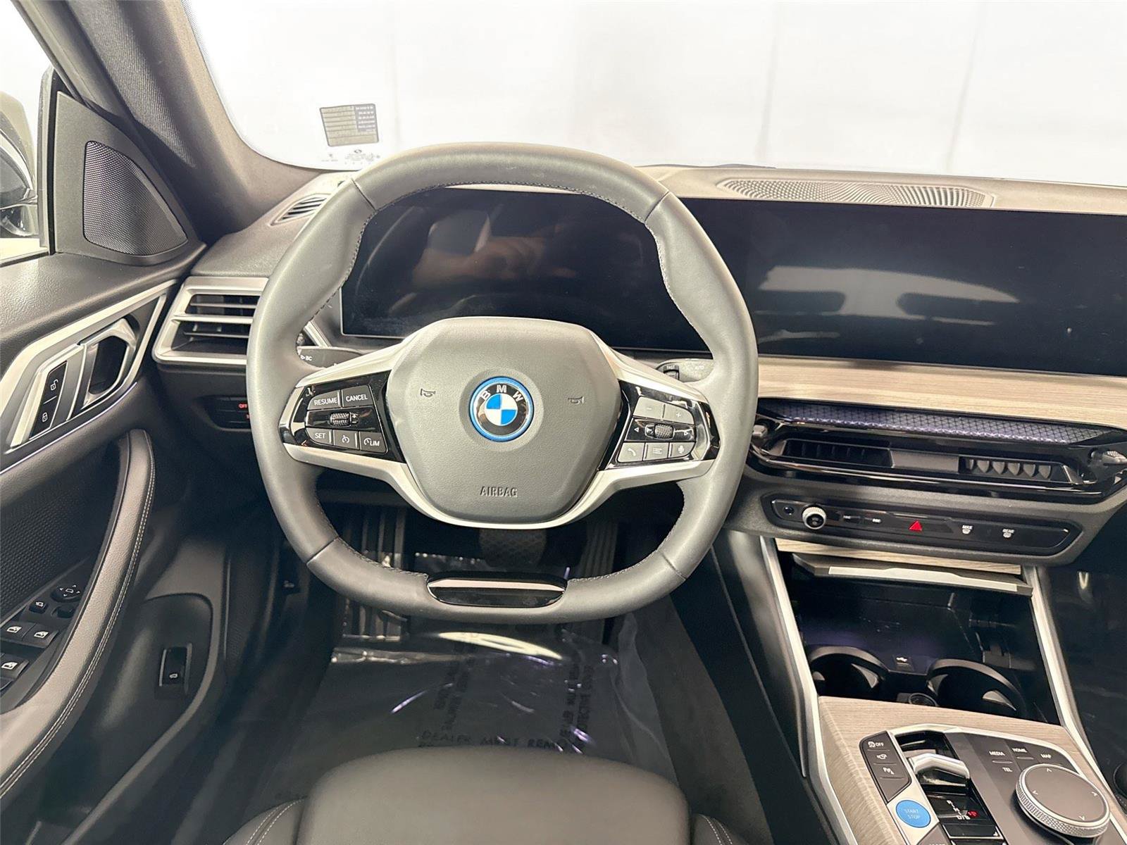 Used 2025 BMW i4 xDrive40i w/ Parking Assistance Package AWD/4WD image 34