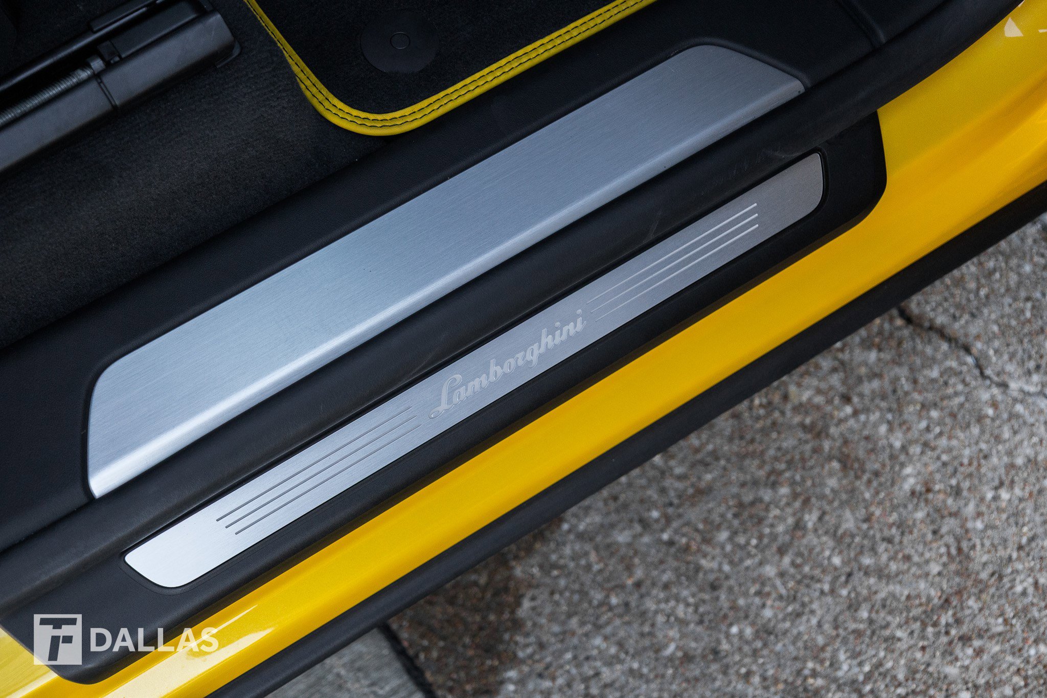 Used 2021 Lamborghini Urus image 35