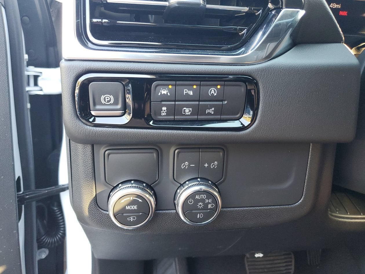 New 2026 GMC Yukon XL Denali w/ Sun & Power Step Package RWD image 29