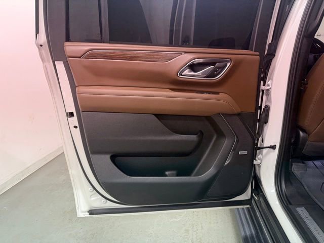 Used 2024 Chevrolet Suburban High Country image 25