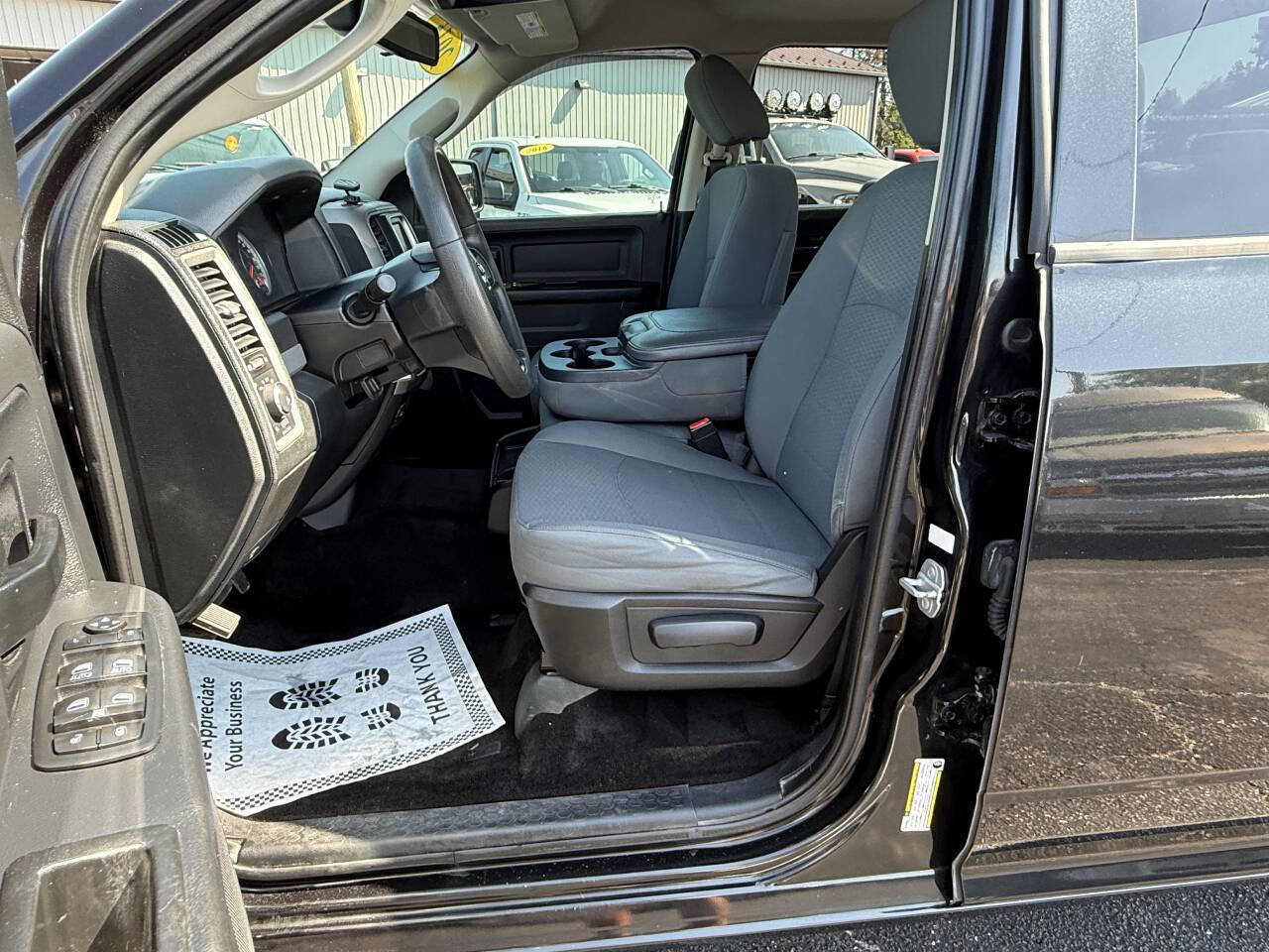 Used 2015 RAM 1500 Express image 13