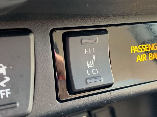 Used 2019 Toyota RAV4 XLE w/ Convenience Package image 28